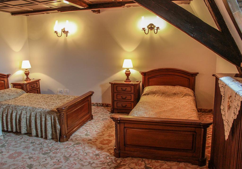 Hotel Medieval Alba Iulia Quarto foto