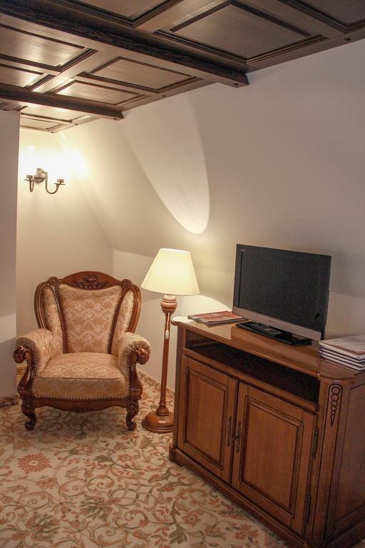 Hotel Medieval Alba Iulia Quarto foto